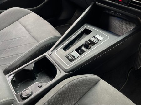 2021 Volkswagen Golf 2.0 TDI STYLE..huge spec..warranty included..finance provided €20,900 thumbnail