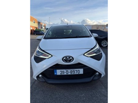 2021 Toyota Aygo 1.0 VVT-i x-play Smartphone €10,000