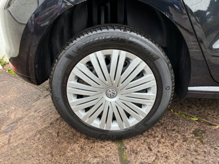 2016 Volkswagen Polo 1.2i TSI Petrol Automatic Comfortline €13,500 thumbnail