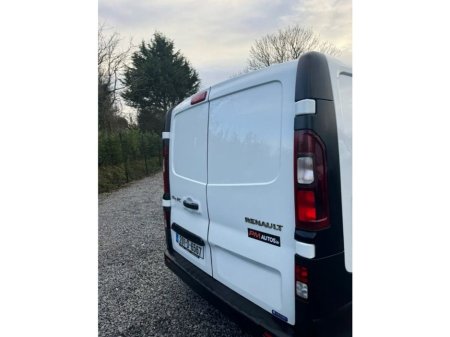 2020 Renault Trafic  €17,950