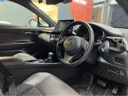 2020 Toyota C-HR €22950! 2020 TOYOTA C-HR G 1.8 AUTOMATIC / CRUISE CONTROL / REVERSE CAMERA / HEATED SEATS €22,950 thumbnail