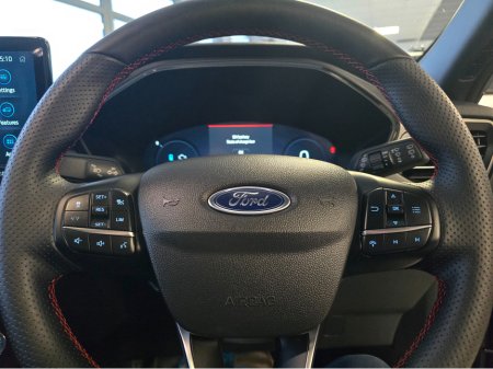 2025 Ford Kuga ST-LINE X PHEV PAN ROOF €42,900 thumbnail