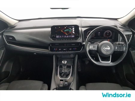 2022 Nissan Qashqai 1.3 PET MILD HYBRID SV PREMIUM €27,995 thumbnail