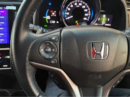 2019 Honda Fit 1.5i Petrol Hybrid Automatic S Model €16,750 thumbnail