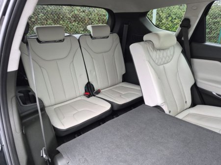 2022 Hyundai Santa Fe  €35,999 thumbnail