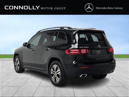 2026 Mercedes-Benz GLB 200d Progressive Line *NIGHT PACKAGE* €72,600