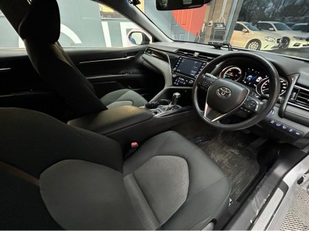 2020 Toyota Camry €21950! 2020 Toyota Camry Hybrid / 79K KMs! €21,950 thumbnail