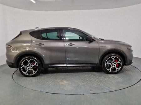 2023 Alfa Romeo Tonale 1.3 280HP PHEV Q4e AWD Veloce