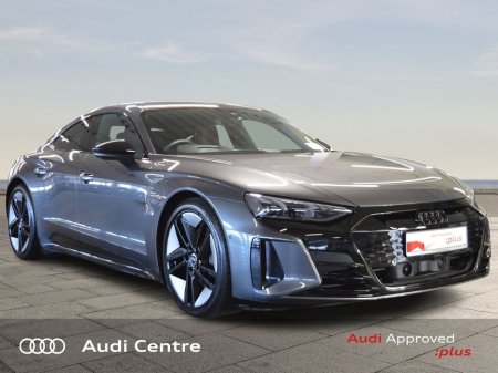 2022 Audi e-tron GT quattro GT e-tron quattro €60,999