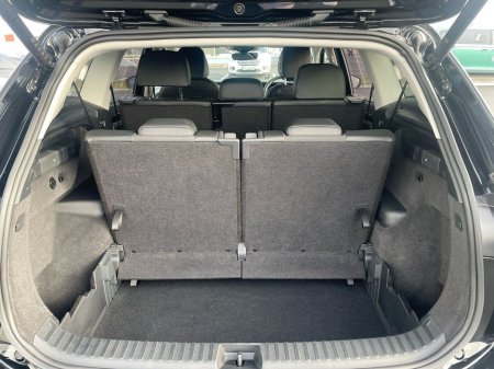 2025 Volkswagen Tayron 2.0 TDI 150HP Edition 75 DSG €53,975 thumbnail