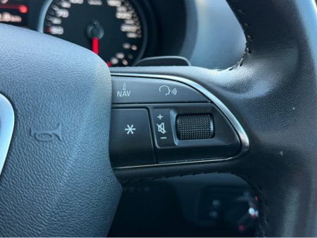 2014 Audi A3 1.4 TFSI SPORT S-TRONIC SALOON €14,950 thumbnail