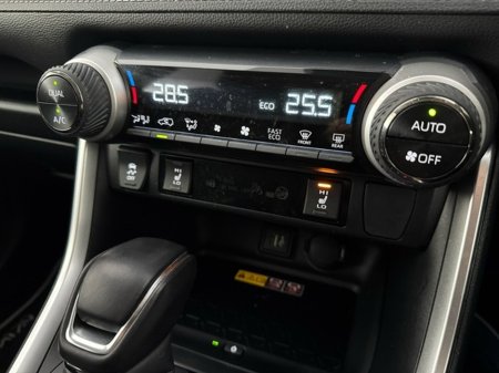 2025 Toyota Rav4 HYBRID SOL €46,950 thumbnail