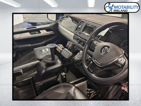 2020 Volkswagen Caravelle Drive from Wheelchair/Upfront Passenger SpaceDrive System €59,995 thumbnail