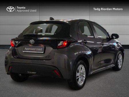 2022 Toyota Yaris 1.0 LUNA €20,950