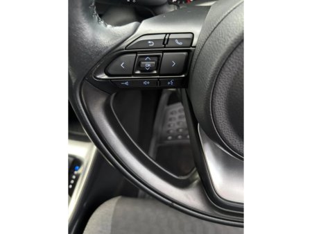 2022 Toyota Yaris 1.5 Hybrid 5Dr Luna €16,000 thumbnail