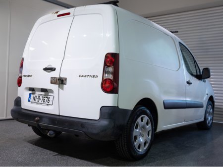 2014 Peugeot Partner ACCESS 1.6 HDI 75 PANE PANELED 4DR €8,950