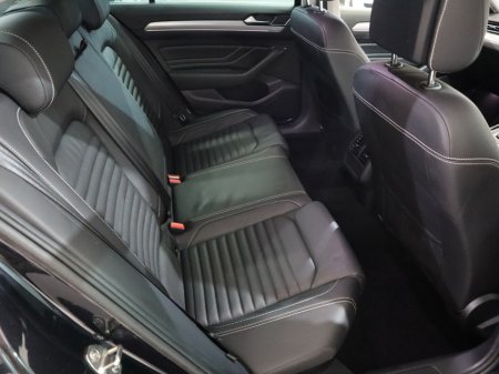 2021 Volkswagen Passat *111* GTE S-A DSG €22,900 thumbnail