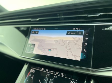 2024 Audi Q7 S LINE 55 TFSI E QUATTRO €84,990 thumbnail