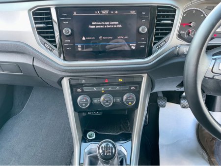 2021 Volkswagen T-Roc DESIGN 2.0 TDI 115BHP MANUAL 2 SEAT COMMERCIAL VAN €17,000 thumbnail