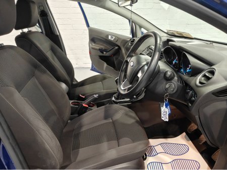 2017 Ford Fiesta TITANIUM 1.0 65PS M5 4DR €10,995 thumbnail