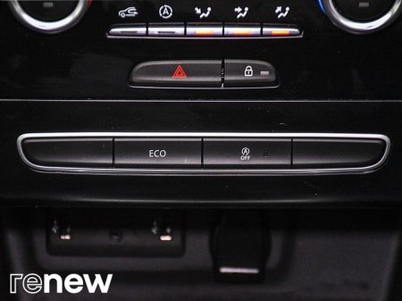 2021 Renault Megane 1.5 Blue dCi 115 Play GC €17,900 thumbnail