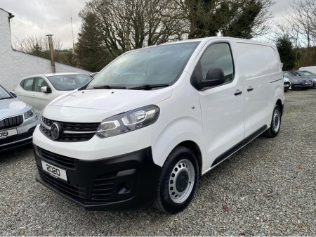 2020 Opel Vivaro 2700 Edition  L1H1 120 €11,495