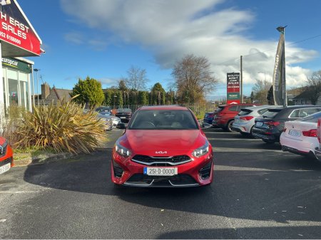 2025 Kia Ceed GT-LINE €32,995 thumbnail