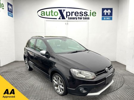 2017 Volkswagen Polo CROS 1.2 TSI Automatic, Reversing camera €15,995