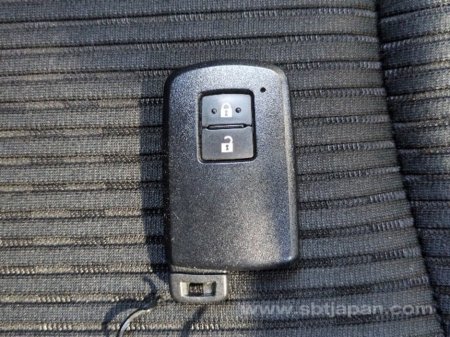 2016 Toyota Prius  €16,000 thumbnail