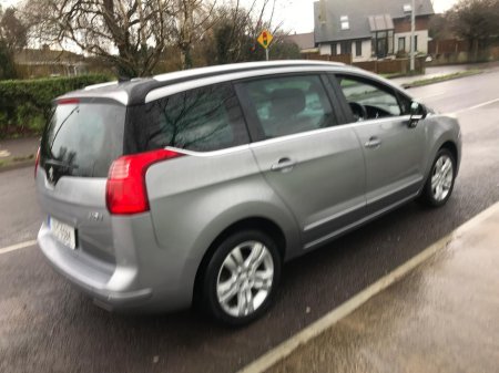 2017 Peugeot 5008 FAMILY 1.6 BLUE HDI 120 L LEATHER €7,950 thumbnail