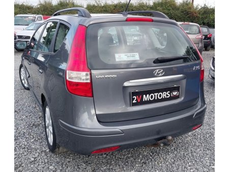 2010 Hyundai i30 1.6 CRDI COMFORT ISG 5DR €2,999