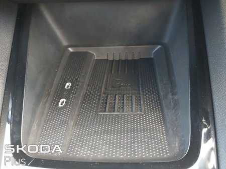 2025 Skoda Octavia SELECTION 2.0TDI 115HP €32,950 thumbnail