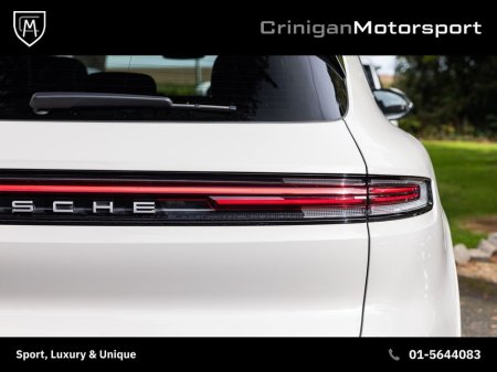 2023 Porsche Cayenne 3.0 E-Hybrid SportDesign New Model €89,900 thumbnail