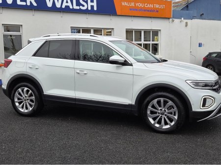 2023 Volkswagen T-Roc 2.0 Diesel Automatic €31,950 thumbnail