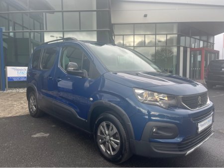 2022 Peugeot Rifter Wheelchair Accessible SWB manual