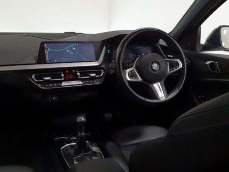 2023 BMW 1 Series 118i M Sport Hatch 5-door / Pro Pack €33,995