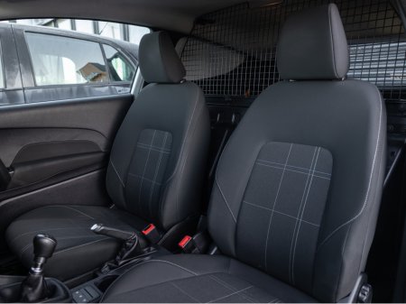 2020 Ford Fiesta TREND 1.5 TD 85PS M6 3DR 2DR €9,950 thumbnail