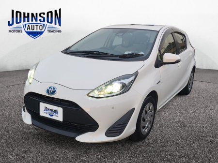 2018 Toyota Aqua DAA-NHP10 €12,900