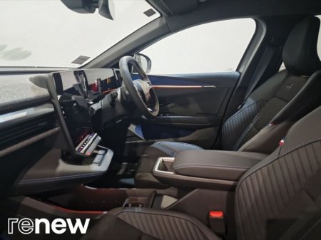 2026 Renault Megane E-Tech Techno Espirit Alpine EV60 220hp €39,095 thumbnail