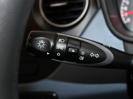 2018 Hyundai i10 Classic 4DR €8,950 thumbnail