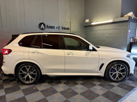 2020 BMW X5 xDrive45e M Sport €44,900