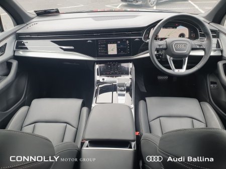 2025 Audi Q7 S-LINE BLK ED 394PS 4WD TFSIe €94,900