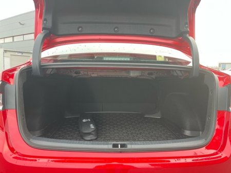 2021 Toyota Corolla COROLLA HYB LUNA SALOON €23,950 thumbnail