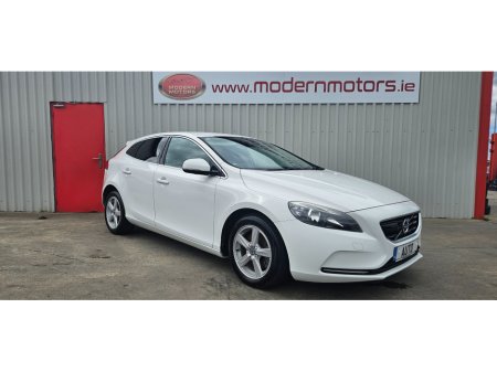 2015 Volvo V40 automatic se 1.6 t4 petrol €10,250