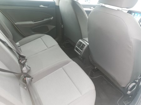 2022 Volkswagen Golf 2.0 TDI 115HP €28,500