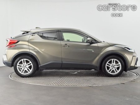 2020 Toyota C-HR 1.8 HYBRID €25,380