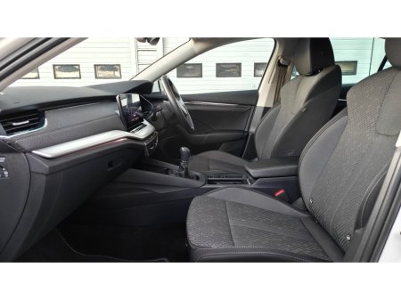 2023 Skoda Octavia STYLE 1.0 TSI 110HP 5DR-JUST 27,000KM- 2 YEAR SKODA WARRANTY-HEATED SEATS-FULL KEYLESS-WIRLESS CHARGING-LED INTERIOR PK €27,950 thumbnail