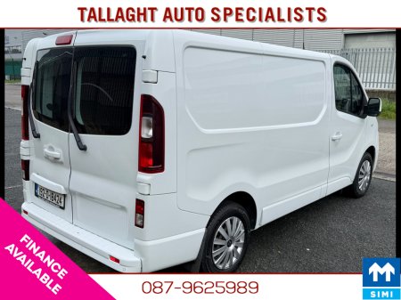 2019 Renault Trafic Medium Wheel Base High Spec €12,804