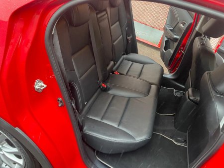 2015 Honda Civic 5DR 1.6 I-DTEC EXECUTIVE 4DR €9,995 thumbnail