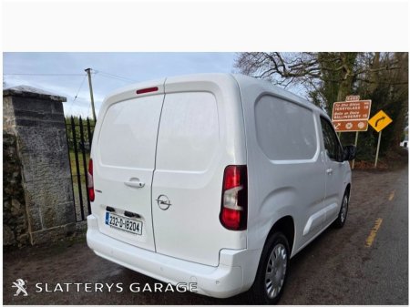 2023 Opel Combo COMBO SPORT-L1H1-1.5 100BHP D-6 €14,227 thumbnail